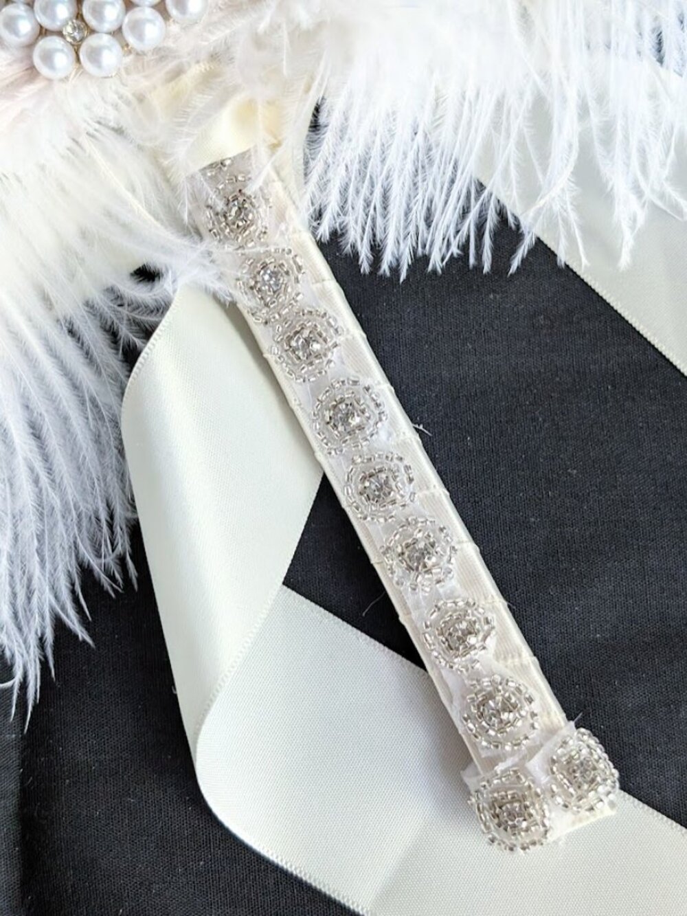 Vintage Style Bridal Feather Bouquet 1920s Ostrich Feather Fan - Picture 4 of 12